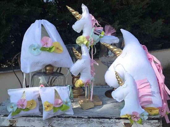 ''Μονόκερος / Unicorn'' Μπομπονιέρα Μαξιλαράκι σταντ