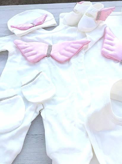 Σετ νεογέννητου λευκό βαμβακερό με ροζ  “ΦΤΕΡΑ ΑΓΓΕΛΟΥ” (11 τμχ)